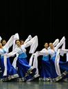 [2013期末考试]女舞一年级一班民间舞之藏族舞